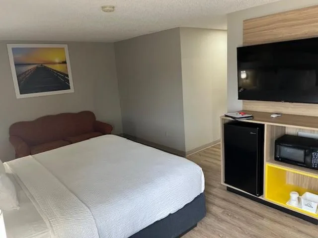 جناح ديلوكس، Days Inn By Wyndham Carthage 1/10