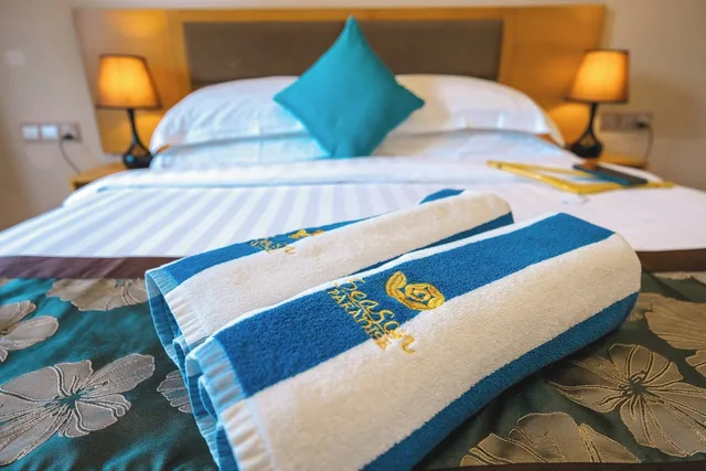 Room, Twin Beds, Island View، Season Paradise 8/8