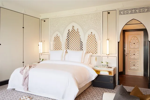 Arabian, Club, King Bed، Jumeirah Mina Al Salam Dubai 1/6