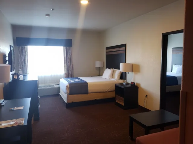 جناح بسرير كينج وسرير كوين بغرفة نوم واحدة، Days Inn & Suites by Wyndham Tucson/Marana 9/10