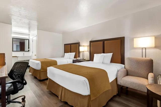 غرفة رباعية بسريرين كوين لذوي الإعاقة، Travelodge by Wyndham Page 3/3