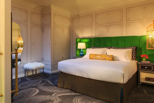Emperor, Suite, King Bed، Kimpton Hotel Monaco Pittsburgh 2/5