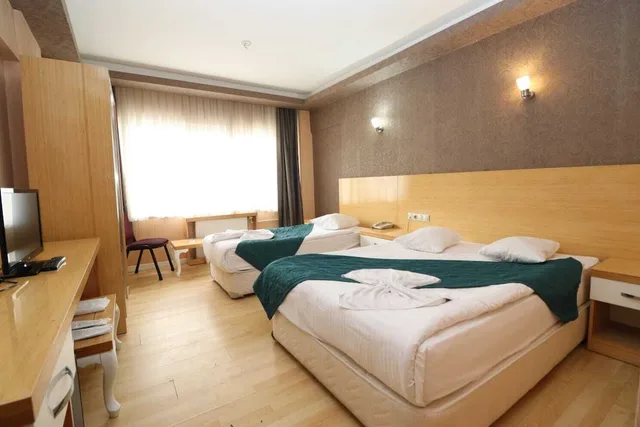 غرفة كلاسيكية بسريرين منفصلين بغرفة نوم واحدة، Peracity Hotel 1/10