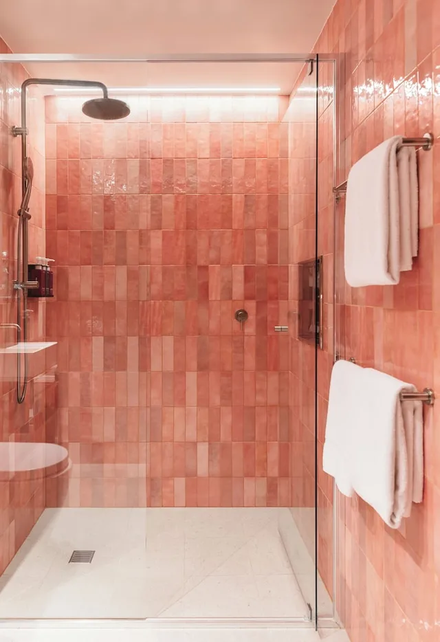 2 Bedrooms, Skyline, Connecting, 2 King Beds، Quincy Hotel Melbourne 8/9