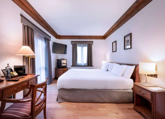 غرفة قياسية، Hotel de Tredos Baqueira Affiliated by Melia 2/5