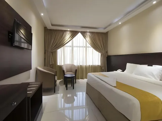 غرفة بسرير كينج، فندق سنود العظمة الفندقية(Snood Alazama Hotel) 1/1