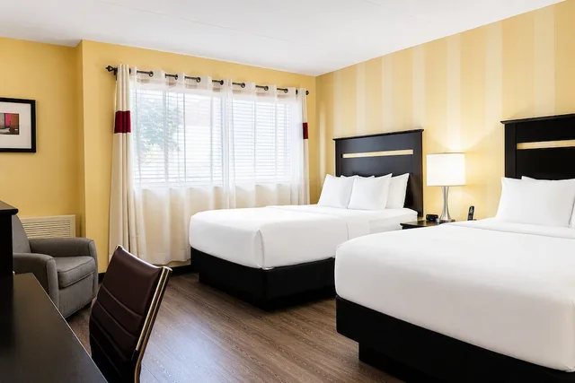 غرفة قياسية بسريرين كوين، Quality Inn & Conference Center Pembroke - Ontario 4/5
