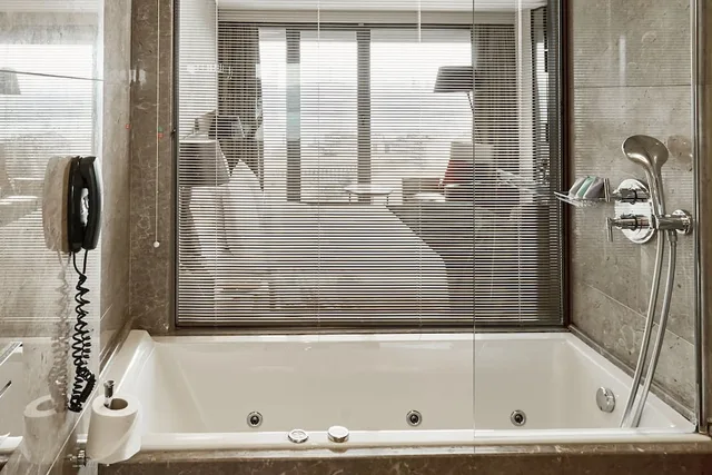 Bosphorus, Suite, Double Bed, Sofa, Balcony، Gezi Hotel Bosphorus, Istanbul, a Member of Design Hotels - Special Class 4/4