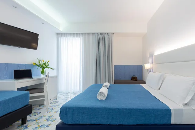 غرفة كلاسيكية ثلاثية، Hotel Giosue A Mare 5/8