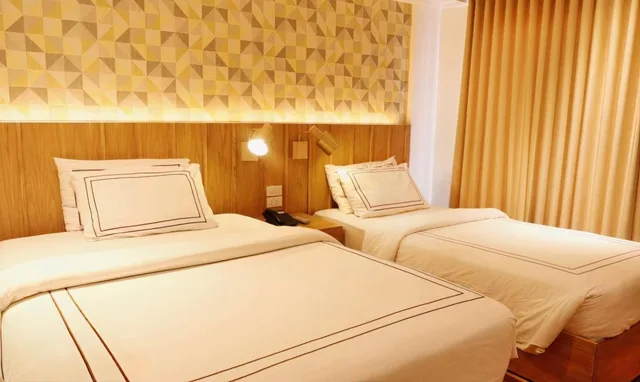 جناح تنفيذي، Sugarland Hotel 2/2