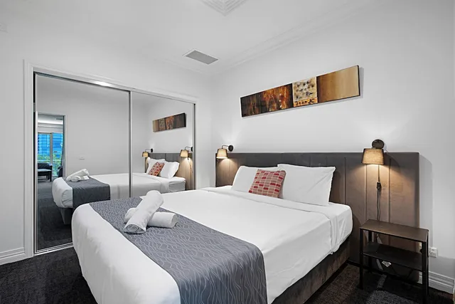 شقة بريميوم بسريرين كينج بغرفتي نوم، Comfort Apartments Melbourne Central 1/1