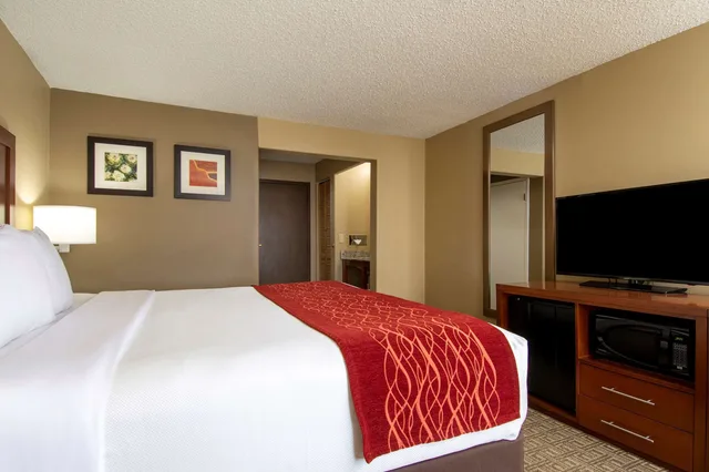 غرفة قياسية بسرير كينج، Comfort Inn Santa Fe South 2/7