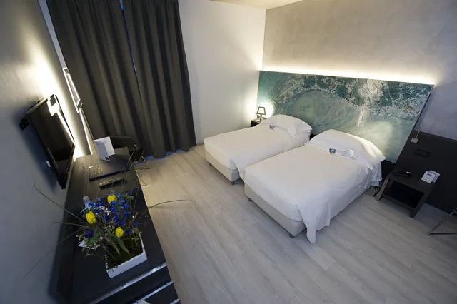 غرفة سوبيريور مفردة بسريرين منفصلين، Arli Hotel Business And Wellness 1/4