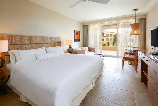 Guest Room, Deluxe, King Bed, Garden View, Sofa, Balcony, The Westin Resort, Costa Navarino 3/9