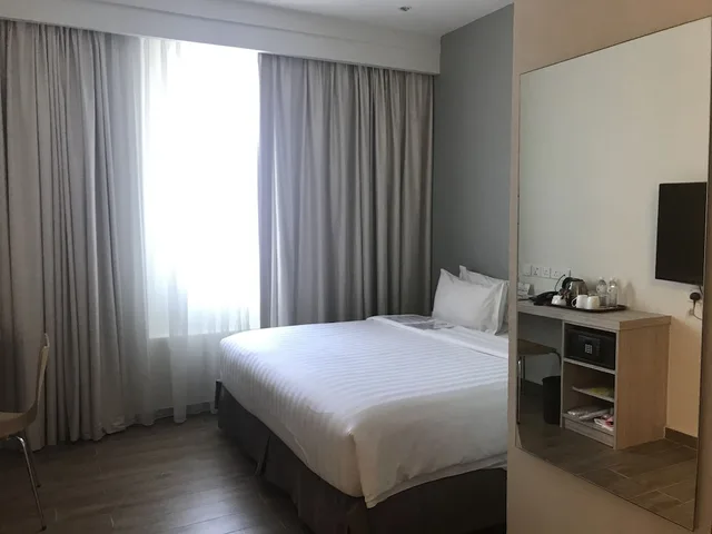 غرفة قياسية بسرير كينج، The Klagan Hotel 1/8