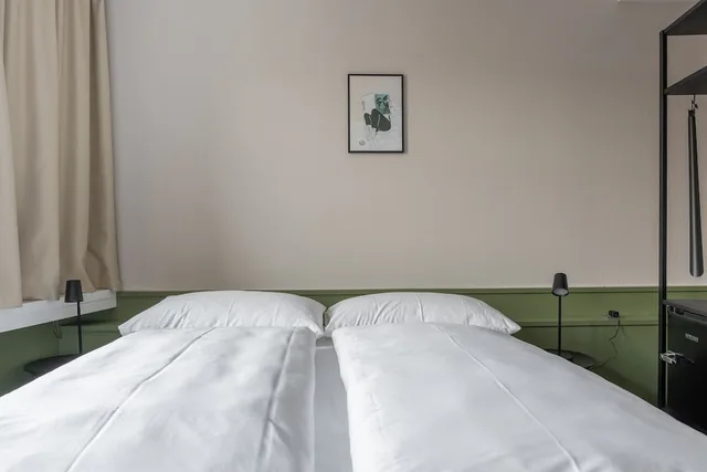 غرفة قياسية رباعية بسريرين كوين، Stern (Hotel und Restaurant STERN Luzern) 6/7