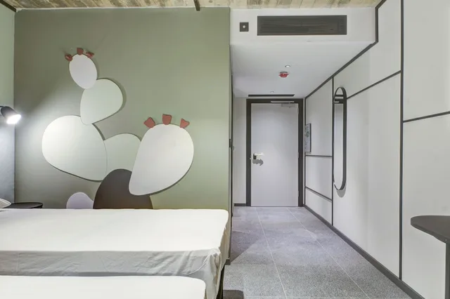 Superior, City View, ibis Styles ST Pauls Bay Malta 7/10