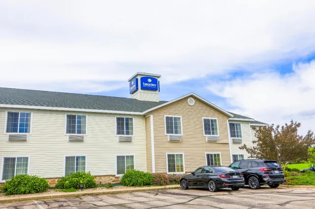 غرفة بسرير كوين لذوي الإعاقة، The Evansville Inn 1/1
