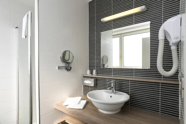 غرفة قياسية بسرير مزدوج، Mercure Saint Lo Centre 4/10