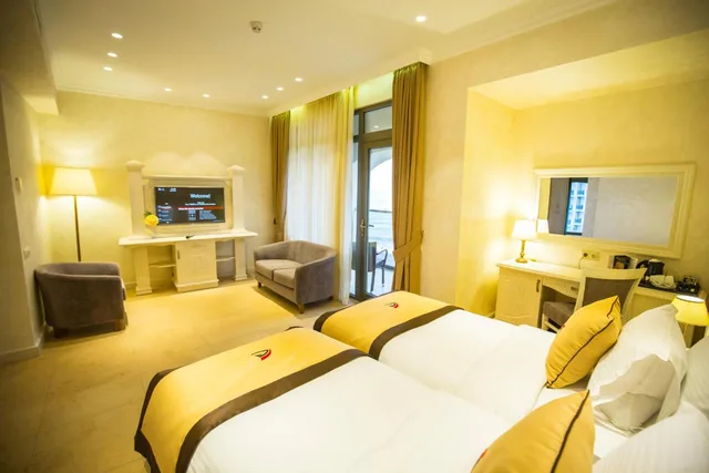 Superior Twin Room:، Colosseum Marina Hotel Batumi 1/6