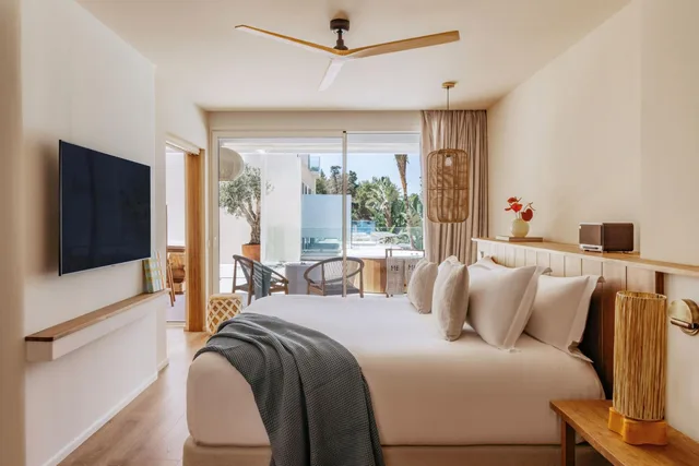 2 Bedrooms, Beyond Me, Suite, King and Queen Bed, Terrace، ME Ibiza - The Leading Hotels of The World 2/6