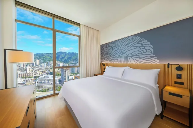 جناح بإطلالة على الجبل بغرفة نوم واحدة، Renaissance Honolulu Hotel & Spa 2/10