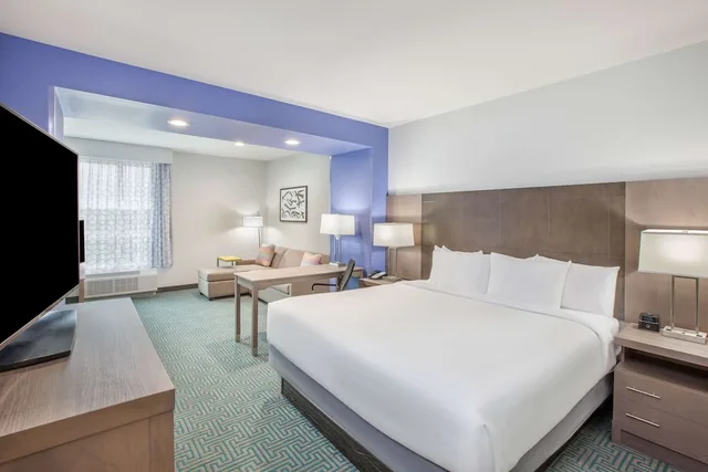جناح استوديو ديلوكس بسرير كينج، La Quinta Inn And Suites By Wyndham Dallas Duncanville 1/1