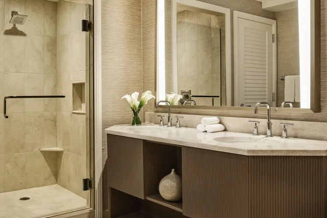 Deluxe, King Bed, THE RITZ-CARLTON DENVER 5/10