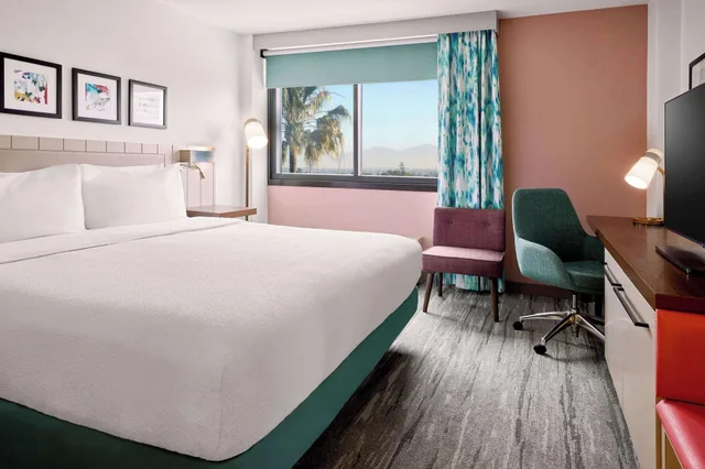 غرفة بغرفة نوم واحدة، Hilton Garden Inn LAX Los Angeles Airport 1/4
