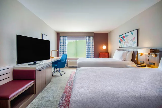 غرفة لذوي الإعاقة، Hilton Garden Inn Danbury 2/3