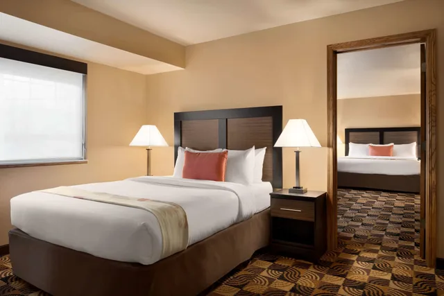 2 Bedrooms, Suite, 2 Queen Beds, Hawthorn Extended Stay by Wyndham Oak Creek 1/5