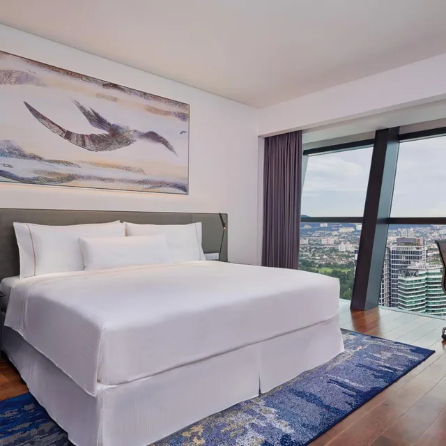 1 Bedroom, Skyline, Suite, King Bed، Element Kuala Lumpur 1/6