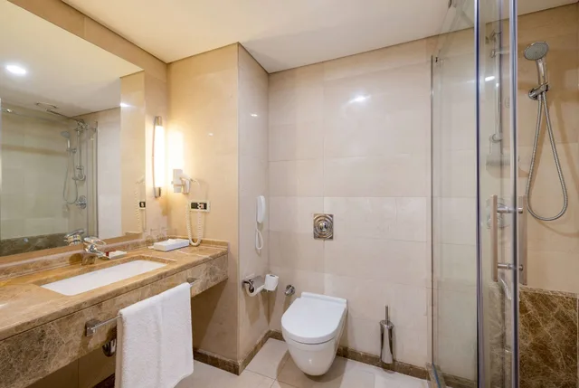 غرفة قياسية مزدوجة لغير المدخنين، Ramada Plaza By Wyndham Istanbul City Center 2/3