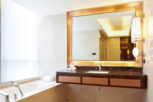 غرفة تنفيذية، Sheraton Grand Zhengzhou Hotel 4/6