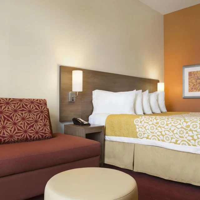 غرفة ديلوكس بسرير كينج، Days Inn And Suites Belmont 2/6
