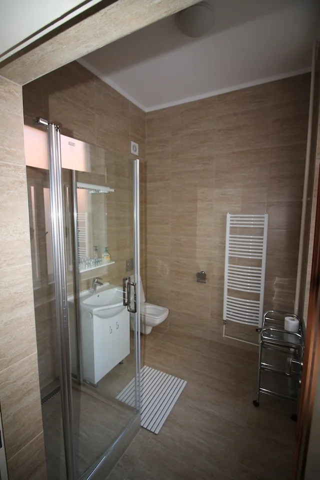 غرفة رباعية بسرير مزدوج، Hotel City Bell 2/2