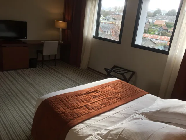 Room, Double Bed, South Side، Hotel Du Casino 2/3