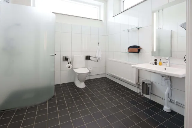 غرفة مفردة بسرير كوين، Nordic Buringen Hotel 3/3