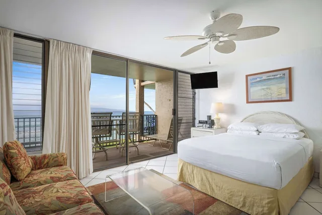 Studio, Queen Bed, Ocean Front، Aston At Papakea Resort 1/3