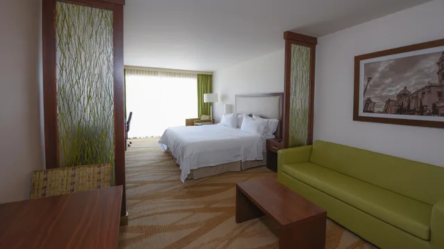 غرفة تنفيذية، Holiday Inn Express and Suites Celaya 3/3
