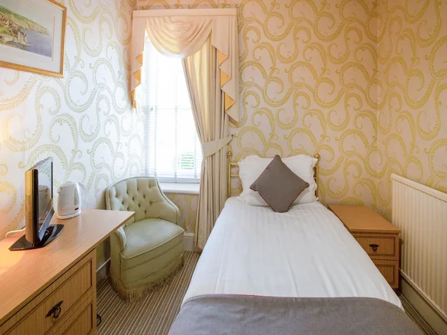 غرفة قياسية مفردة، OYO Lamphey Hall Hotel 4/7