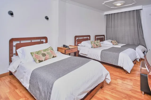Room, Triple, Ayenda 1066 Virrey Centro 1/4