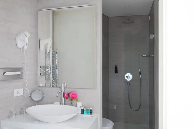 غرفة سوبيريور بسريرين منفصلين بإطلالة على البحيرة، Relais Villa Porta 5/6