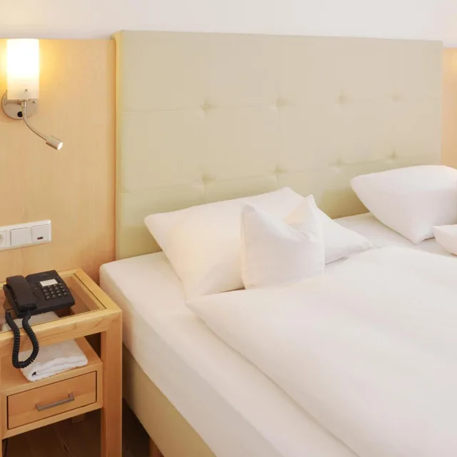 جناح، Hotel Ludwig Superior 2/3