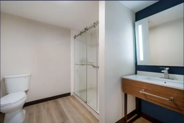 استوديو ديلوكس بسرير كينج، Wingate by Wyndham Dublin Near Claytor Lake State Park 5/6