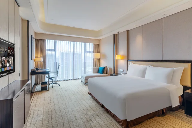غرفة قياسية بسرير كينج بإطلالة على الحديقة، Junluxe Hotel Guangzhou Zengcheng 1/8