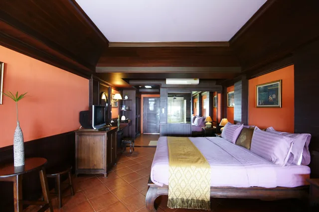 Superior, King Bed, Sea Breeze Resort 1/5