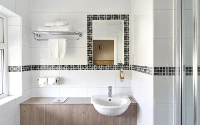 غرفة سوبيريور بسرير كينج، Antoinette Hotel Wimbledon 4/5