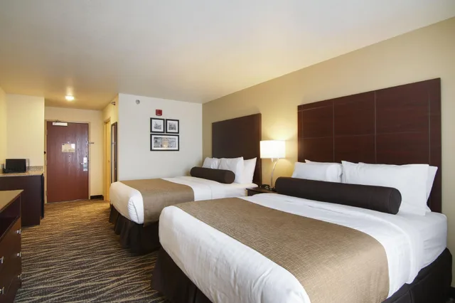 Room, 2 Queen Beds, Accessible, Cobblestone Inn & Suites - Ashland 7/7
