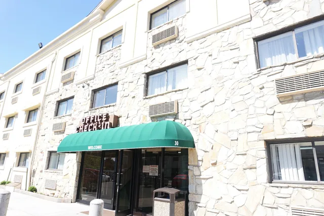 غرفة، The Floral Park Motor Lodge 1/2